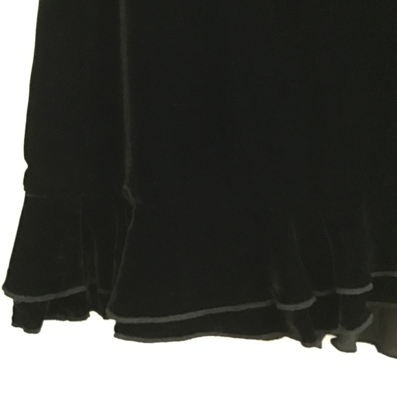 WD.NY Black silk/velvet skirt with ruffle trim hem size 8 - Picture 4 of 8